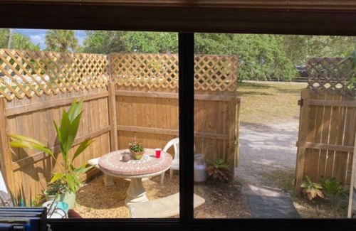 Inlet District House | Explorers Retreat in Jupiter Inlet Village