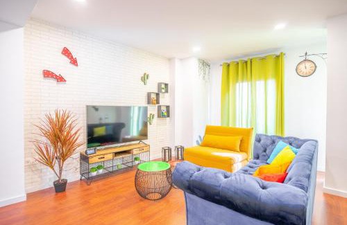 Almeria Centro Apartment | Expoholidays-Apartamentos Almería Centro PARKING gratis