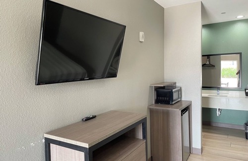 Houston Hotel | Express Inn - Richey