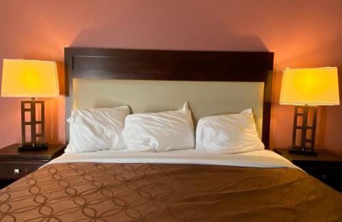 Lafayette Hotel | Express Inn