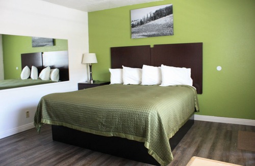 Vallejo Hotel | Express Inn