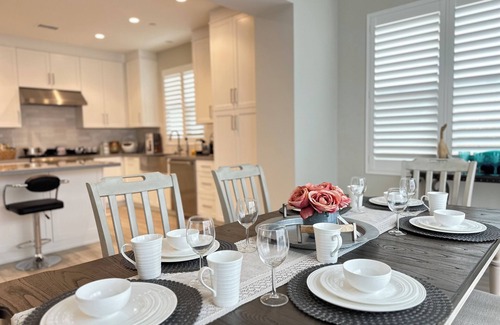 Woodbridge House | Exquisite 4-bedroom and 4b villa Irvine eastwood