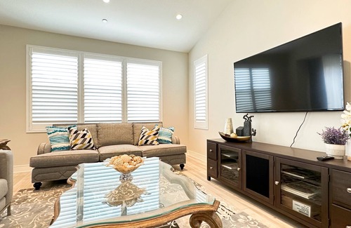 Woodbridge House | Exquisite 4-bedroom and 4b villa Irvine eastwood