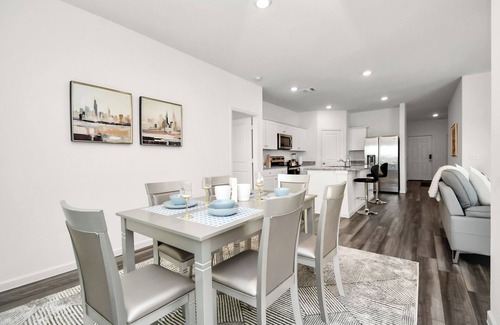 Katy House | Exquisite 4-Bedroom Home in Katy with pool access