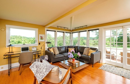 Front Royal House | Exquisite Riverfront Paradise...100+ Acres- Hike, Boat, Swim without leaving!