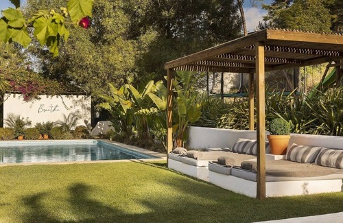 Cascais House | Exquisite Vacation Home in Estoril, with pool, new Fully Equipped Gym