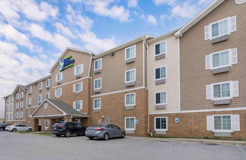 Louisville Hotel | Extended Stay America Select Suites - Louisville - Airport