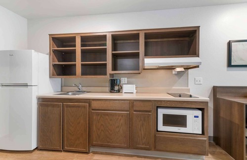 Orlando Hotel | Extended Stay America Select Suites - Orlando - Airport