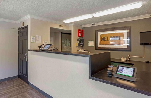 Heather Gardens Hotel | Extended Stay America Select Suites - Denver - Aurora South