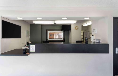 Glendale Hotel | Extended Stay America Select Suites - Denver - Cherry Creek