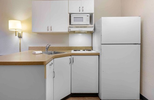 Roanoke Hotel | Extended Stay America Select Suites Roanoke Airport