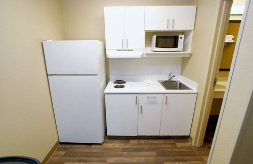Springdale Hotel | Extended Stay America Suites Cincinnati Springdale I275