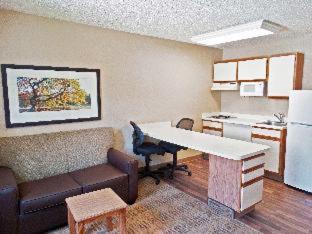 Blue Ash Hotel | Extended Stay America Suites - Cincinnati - Blue Ash - Reed Hartman