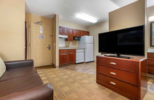 Orlando Hotel | Extended Stay America Suites Orlando Southpark Commodity Cir