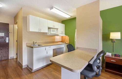 Akron Hotel | Extended Stay America Suites Akron Copley East