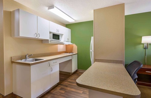 Akron Hotel | Extended Stay America Suites Akron Copley East
