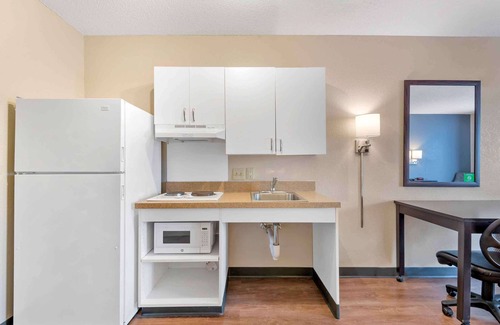 Park Central Hotel | Extended Stay America Suites Dallas Coit Road