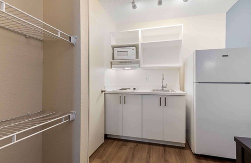 Park Central Hotel | Extended Stay America Suites Dallas Coit Road