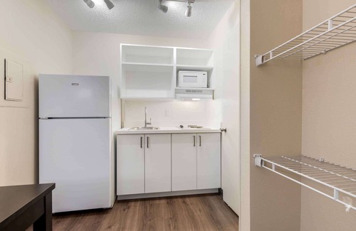 Park Central Hotel | Extended Stay America Suites Dallas Coit Road