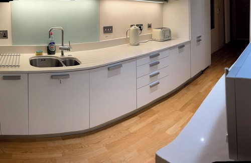 Laurieston Apartment | Extremely central Quartermile apartment near Castle and University