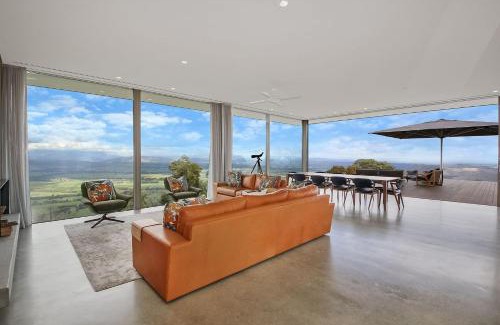 Murmungee House | Eyrie