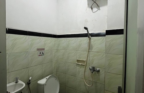 Kraton Hotel | Ez Door