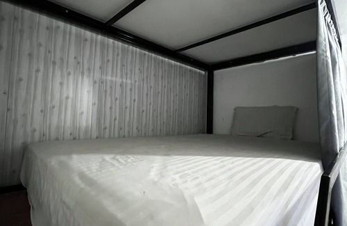 Kraton Hotel | Ez Door