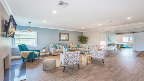 Hermosa Village House | F-52 Trenton II