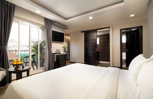 Chamkar Mon Hotel | F L G Hotel