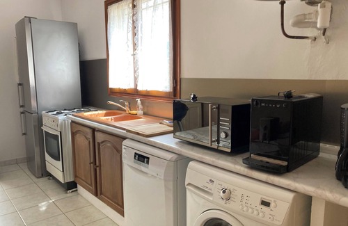 Eccica-Suarella Apartment | F1 near beach and Porticcio