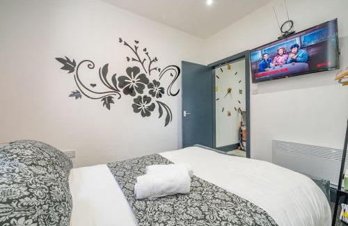 Leeds Apartment | -F19GH- For relaxed & Cosy stay,Free Parking,WiFi