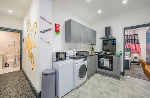 Leeds Apartment | -F19GH- For relaxed & Cosy stay,Free Parking,WiFi
