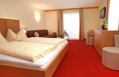Maria Alm am Steinernen Meer House | Family room with shower, WC - Hotel Bachschmied KG