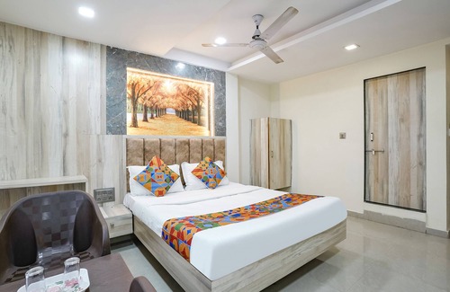 Navrangpura Hotel | Fabexpress Apollo I