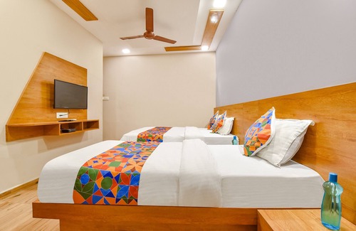 Ahmedabad Hotel | Fabexpress Gokul Villa