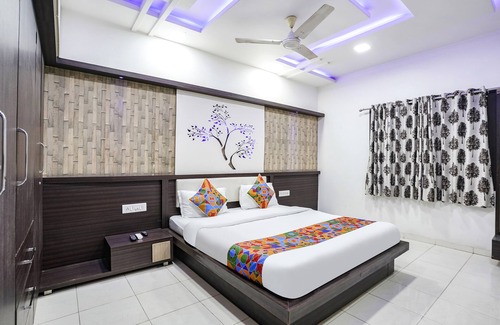 Bodakdev Hotel | Fabexpress Jade Homestay