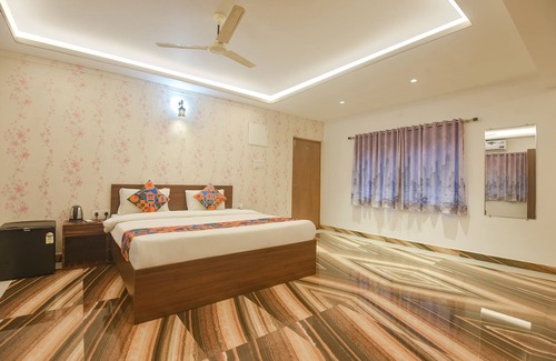 Morjim Hotel | Fabexpress Ma Homes
