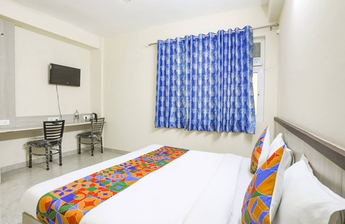 Knowledge Park III Hotel | Fabexpress Mt Comfortable Stays