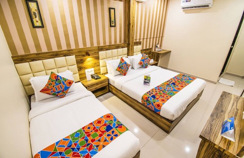 Santacruz Hotel | Fabexpress Orange Suites