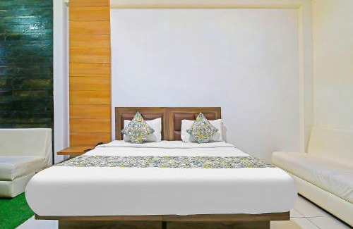 Bhopal Hotel | FabExpress Sugar Cube