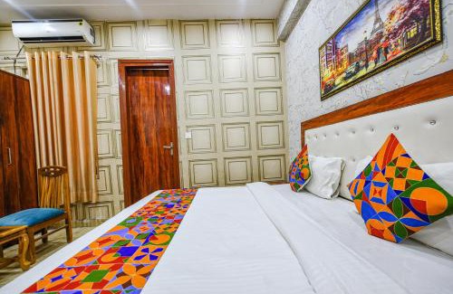 Greater Noida Hotel | FabExpress The DMS Residency
