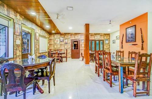 Vidhyadhar Nagar Hotel | FabExpress Utsav Villas