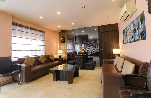Karol Bagh Hotel | Fabexpress Yug Villa
