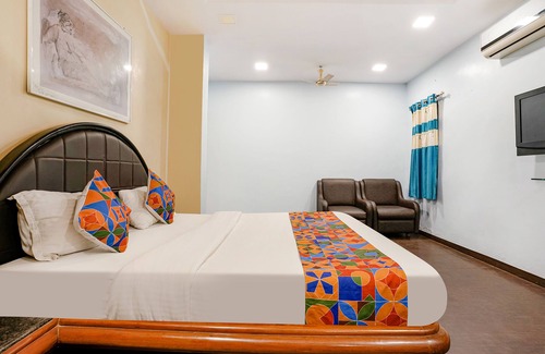 Daulatabad Hotel | Fabhotel Shree Maya