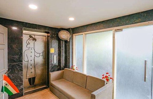 Delhi Hotel | FabHotel Blusky