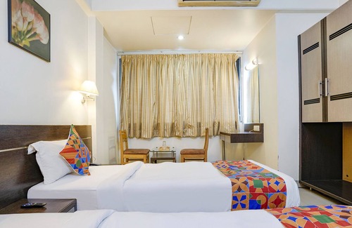 Swargate Hotel | Fabhotel Gandharva Residency