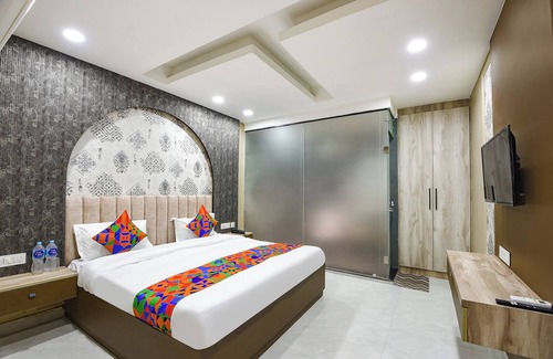 New Delhi Hotel | Fabhotel Grand Palazzo I