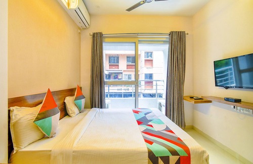 Pune Hotel | FabHotel Habitat