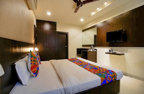 Maharana Pratap Nagar Hotel | Fabhotel Kamla Regency