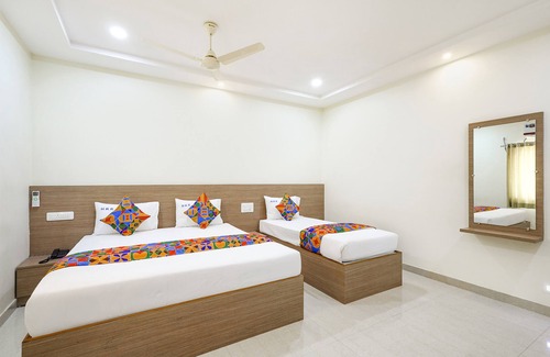 Tirupati Hotel | Fabhotel Karthikeya Residency
